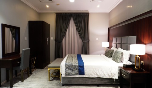 Family Apartment (One-Bedroom Apartment)