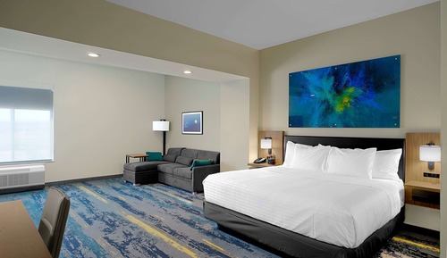 Deluxe Room, 1 King Bed, Non Smoking