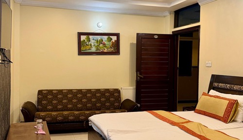 Deluxe Double or Twin Room