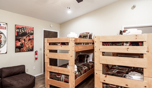 Condo, Multiple Beds, River View (#Riverfront 4 - Pet Friendly)