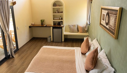 Junior Studio Suite