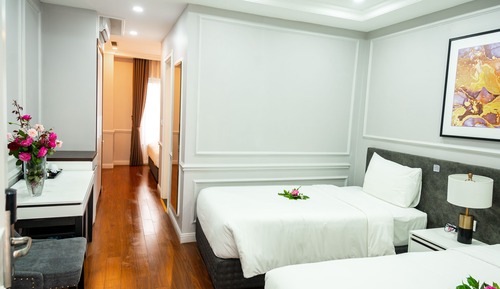 Deluxe Studio Suite