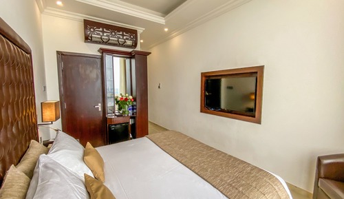 Superior Bungalow