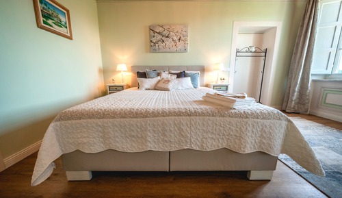 Premium Triple Room, Multiple Beds, Garden View (Ortensia)