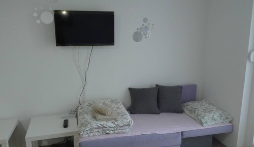 Apartment, Multiple Bedrooms, Balcony, Garden View