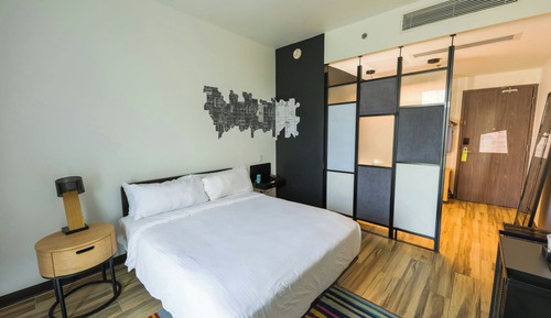 Room, 1 King Bed, Non Smoking