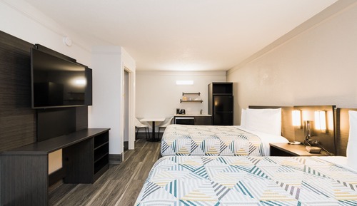 Deluxe Room, 2 Double Beds, Non Smoking