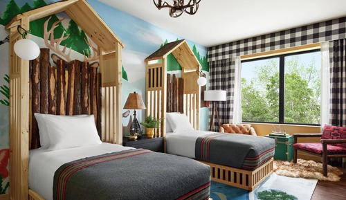 Family Room, 1 King Bed (Graduate)