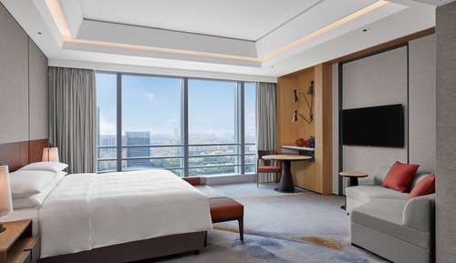 Executive Guest Room, 1 King Beds, Executive Lounge Access