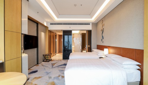Deluxe Guest Room, 2 Double Beds
