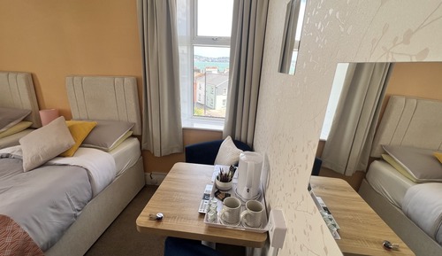 Double or Twin Room, Ensuite, Sea View