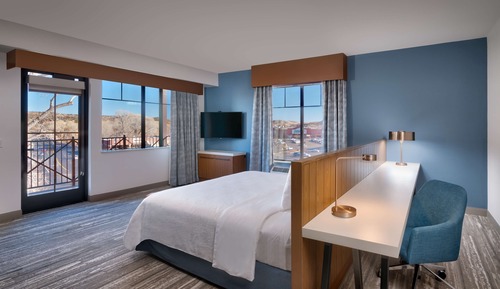 Room, 1 King Bed, Accessible (Hearing)