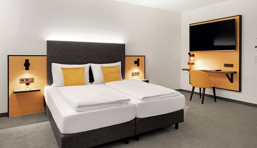 Comfort Room, 1 King Bed, Non Smoking, Ensuite (Single Use)