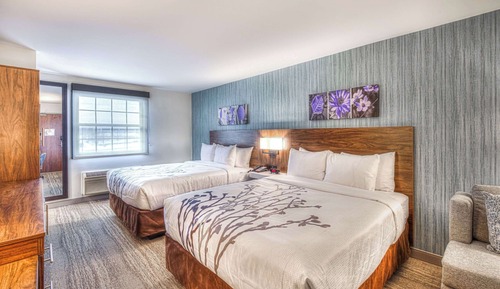 Standard Room, 2 Queen Beds, Non Smoking