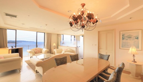 Ocean View Royal Suite with Private Sauna and Jacuzzi / Pine Crest, Non Smoking