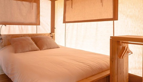 Superior Tent, Private Bathroom (x6)