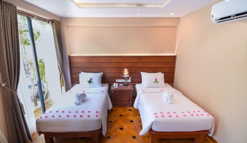 Deluxe Double or Twin Room
