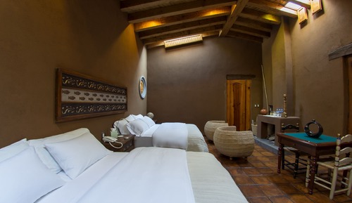 Mater Suite Curicaveri