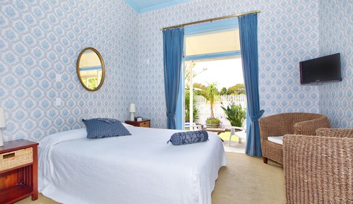 Villa (Blue Room)