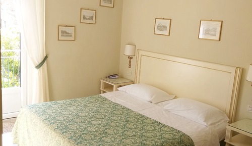 Standard Double Room, Garden View