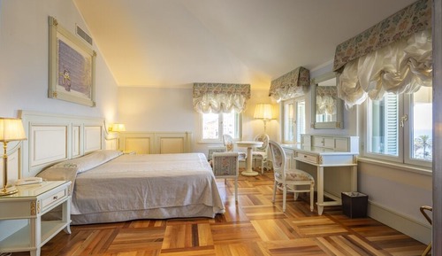 Suite, Sea View (Prestige - Single Use)