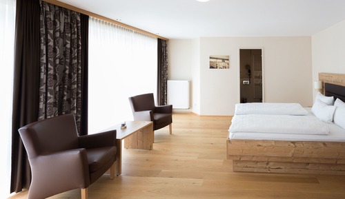 Junior Suite Deluxe Plus with Balcony