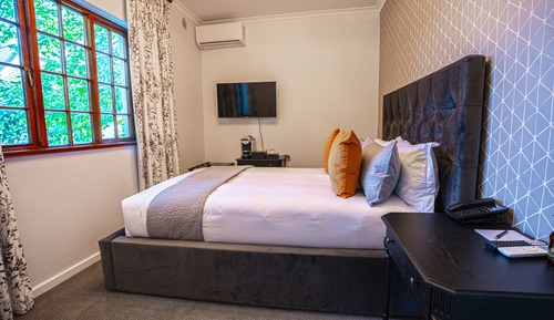Deluxe Single Room