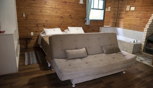 Superior Cabin, Jetted Tub