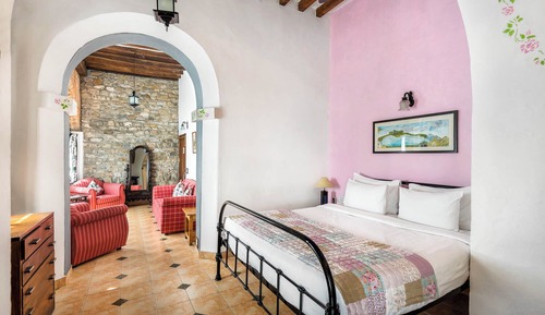 Rose Suite