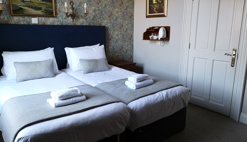 Standard Twin Room, Ensuite