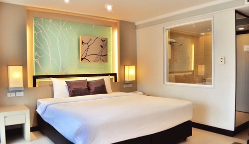 Superior Room