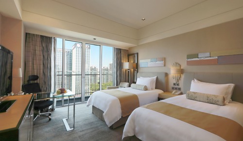 Deluxe CBD View  Twin Room