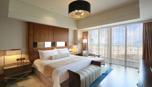Deluxe VIP Seaview Suite