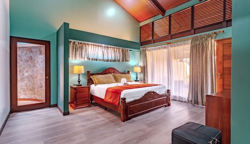 Suite, 1 King Bed
