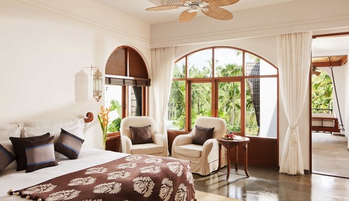 Superior Room, 1 King Bed, Balcony