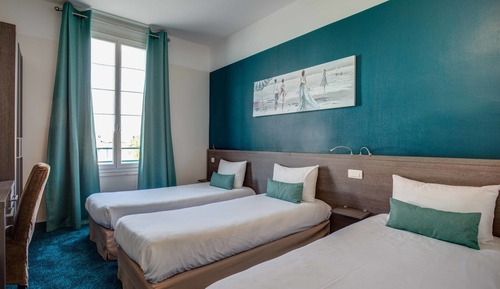 Triple Room