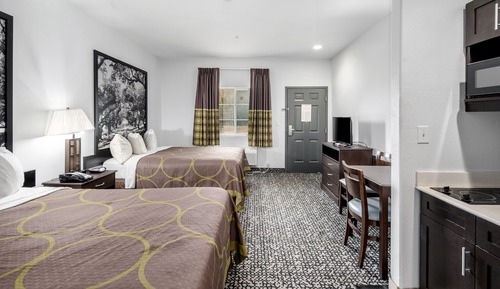 Room, 2 Queen Beds, Kitchen