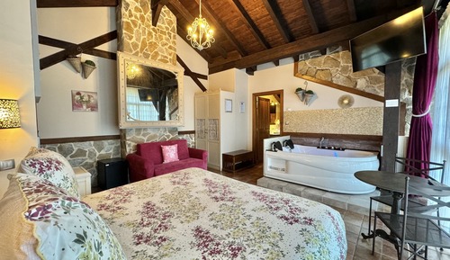 Suite, Hot Tub