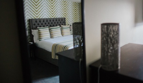 Economy Room
