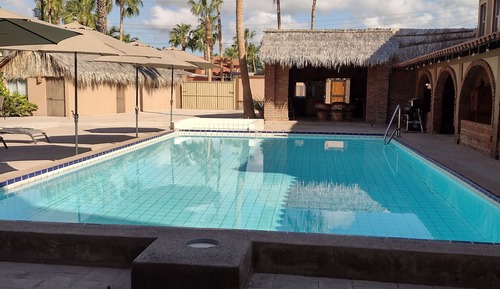Terraza Tranquila, Poolside