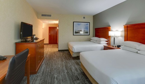 Deluxe Room, 2 Queen Beds, Accessible, Refrigerator & Microwave (Tub)