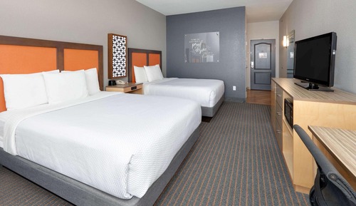 Room, 2 Queen Beds, Non Smoking