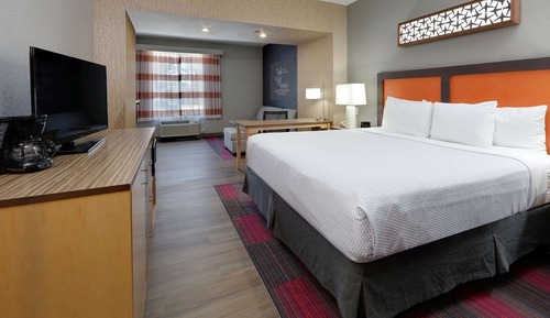 Executive Room, 1 King Bed, Accessible, Non Smoking (Mobility/Hearing, Tub w/Grab Bars)