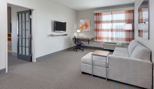 Family Suite, 1 King Bed with Sofa bed, Non Smoking (Deluxe)