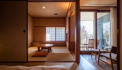 Japanese Tatami Room with private Japanese cypress bath