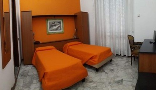 Standard Double Room, 2 Twin Beds