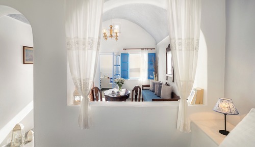 Superior with Outdoor Jetted Tube and Caldera View