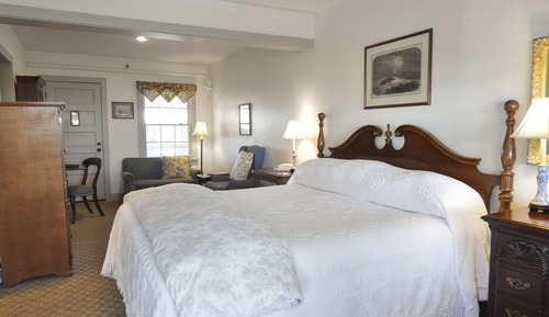 Deluxe Room, 1 King Bed