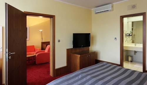 Premier Suite