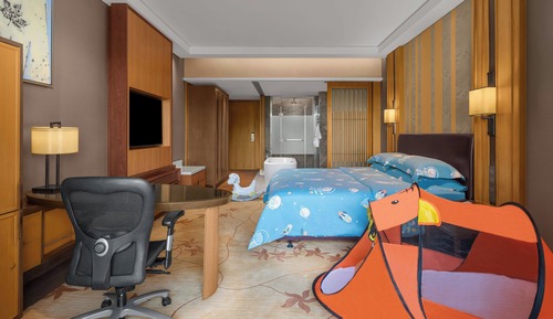 Kids Fun Room, 1 King Bed, Balcony